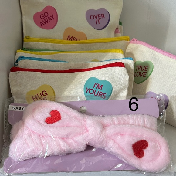 Valentines Day Cosmetic Bag Set Mystery - Picture 9 of 15